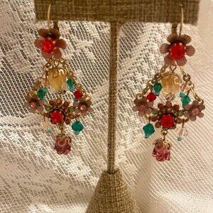 🌸 Boho Vintage-Inspired Chandelier Earrings – Multicolor Crystal & Flower Charm